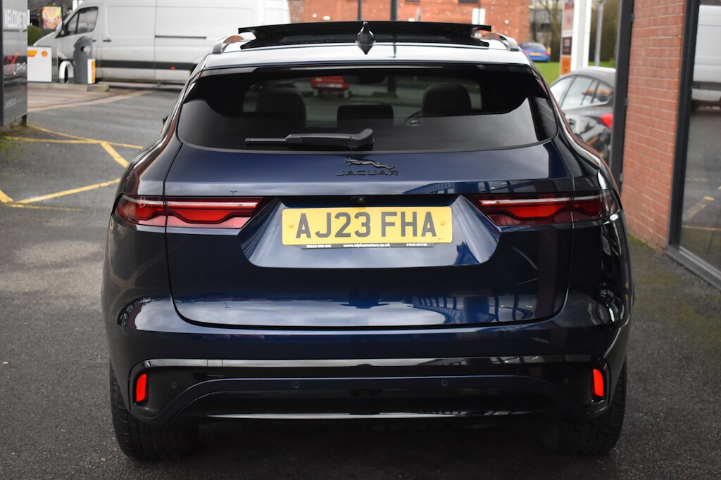 Used Jaguar F-Pace 2023 for sale - 77679109: Photo 8