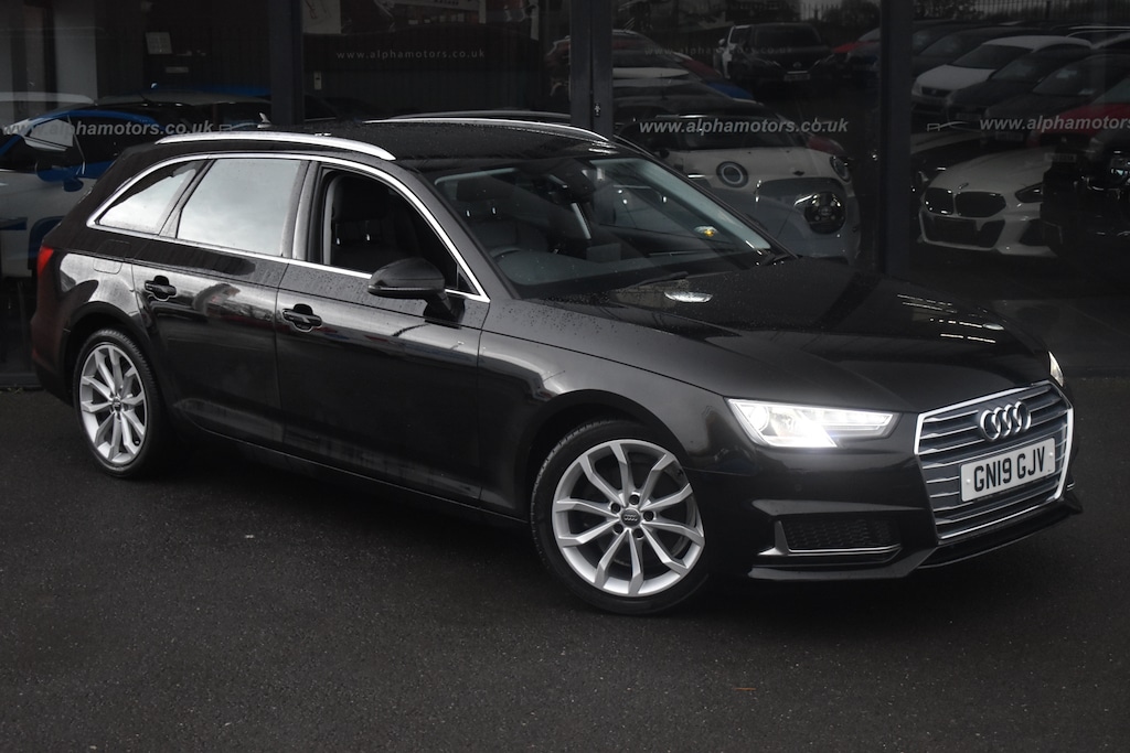Used Audi A4 Avant 2019 for sale - 76722458: Photo 1