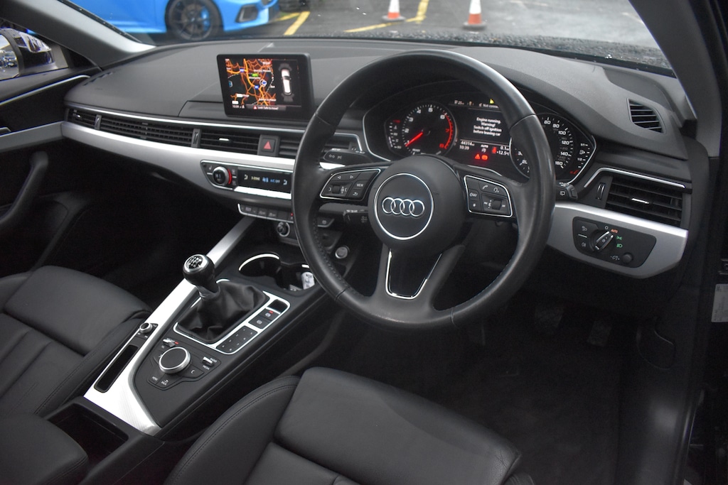 Used Audi A4 Avant 2019 for sale - 76722458: Photo 10