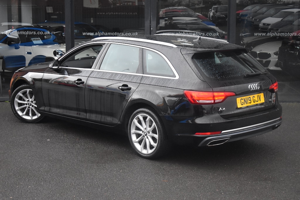 Used Audi A4 Avant 2019 for sale - 76722458: Photo 2