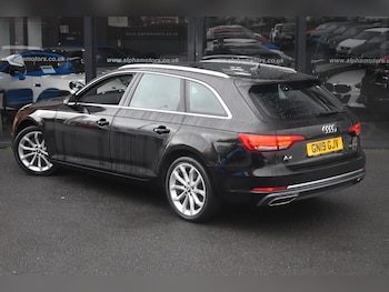 Used Audi A4 Avant 2019 for sale - 76722458: Photo