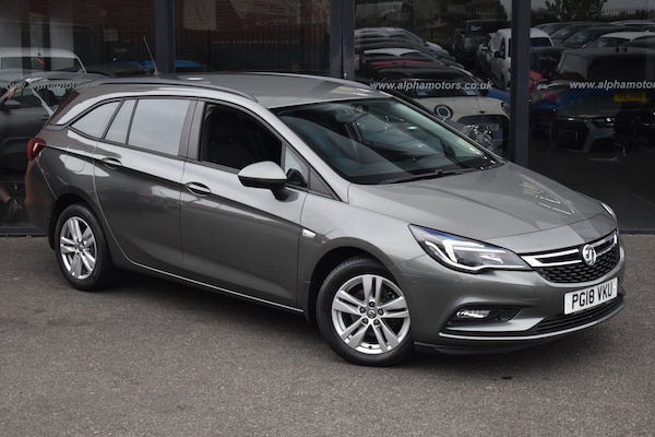 Used Vauxhall Astra 2018 for sale - 76290143: Photo 1