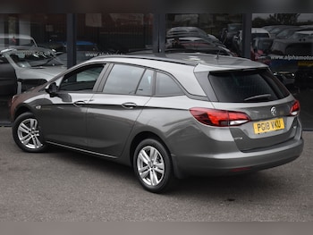 Used Vauxhall Astra 2018 for sale - 76290143: Photo