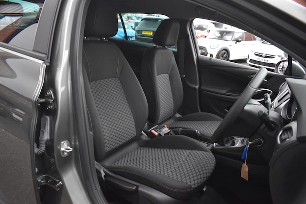 Used Vauxhall Astra 2018 for sale - 76290143: Photo 8