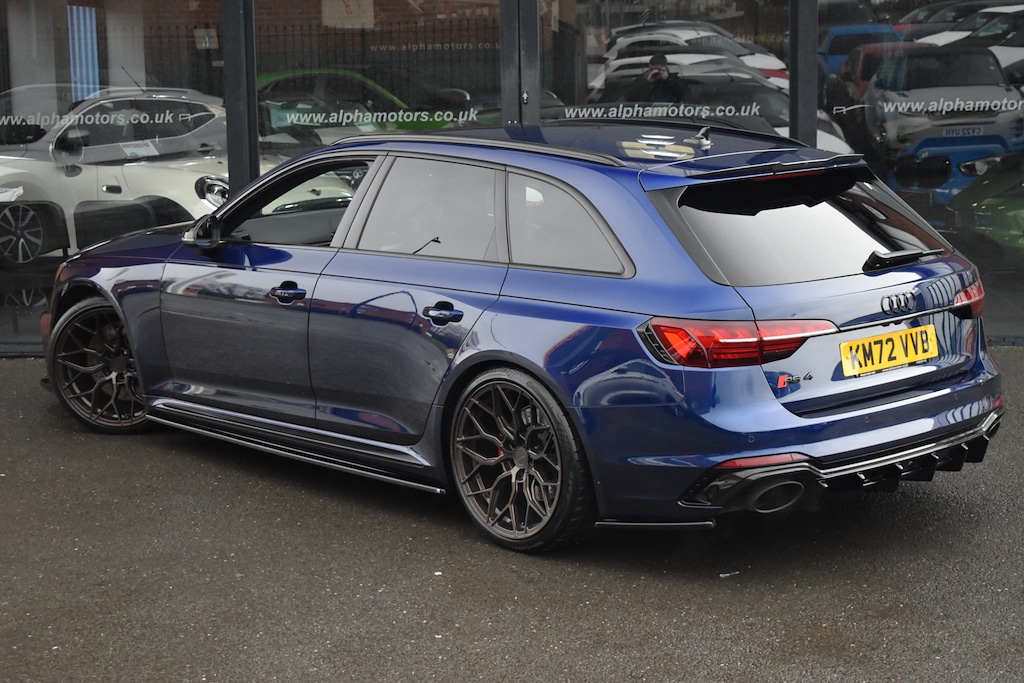 Used Audi RS4 Avant 2023 for sale - 77619530: Photo 2