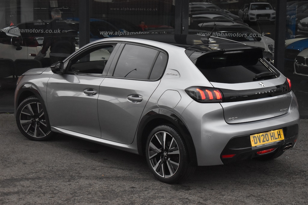 Used Peugeot 208 2020 for sale - 76479992: Photo 2