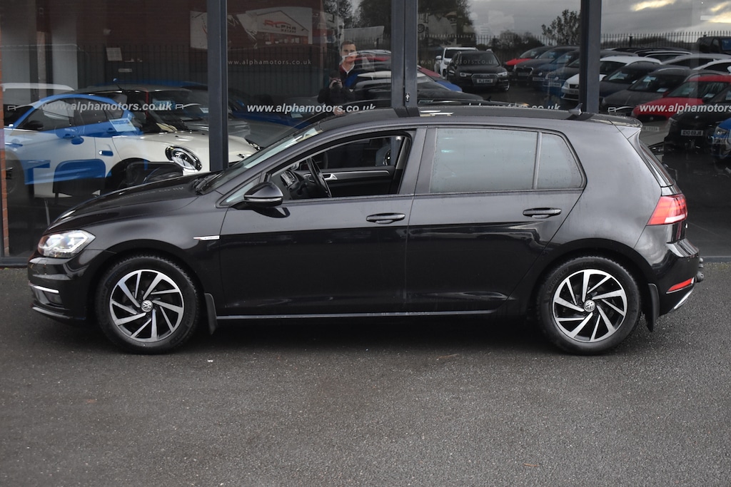 Used Volkswagen Golf 2019 for sale - 76722476: Photo 6