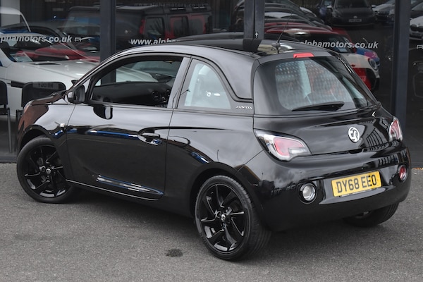 Used Vauxhall ADAM 2018 for sale - 76240969: Photo 2