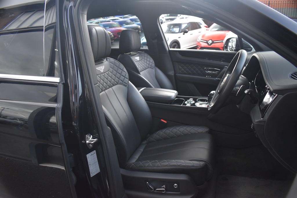 Used Bentley Bentayga 2020 for sale - 76875339: Photo 9