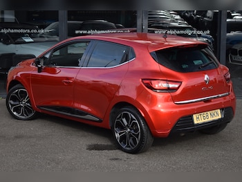 Used Renault Clio 2019 for sale - 76355340: Photo