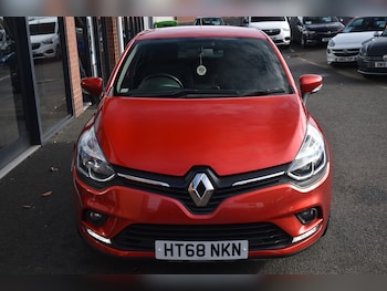 Used Renault Clio 2019 for sale - 76355340: Photo