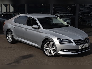 2017 - 2.0 TDI SE L Executive Hatchback 5dr Diesel DSG Auto 6Spd Euro 6 (s/s) (150