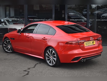 Used Jaguar XE 2020 for sale - 76140469: Photo