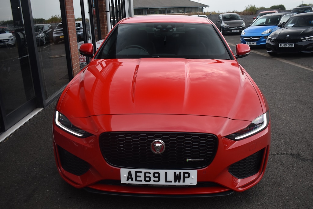 Used Jaguar XE 2020 for sale - 76140469: Photo 3