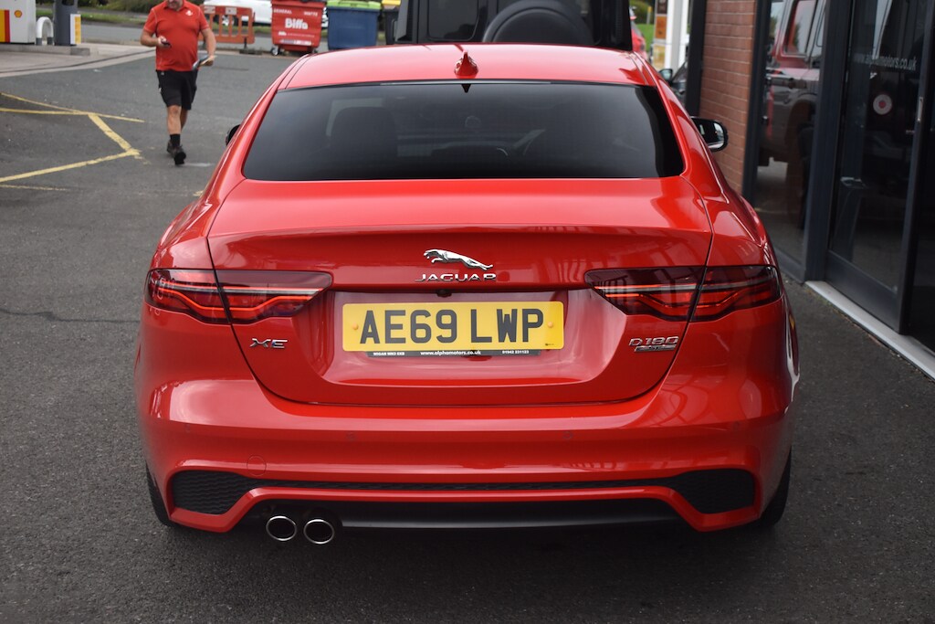 Used Jaguar XE 2020 for sale - 76140469: Photo 7