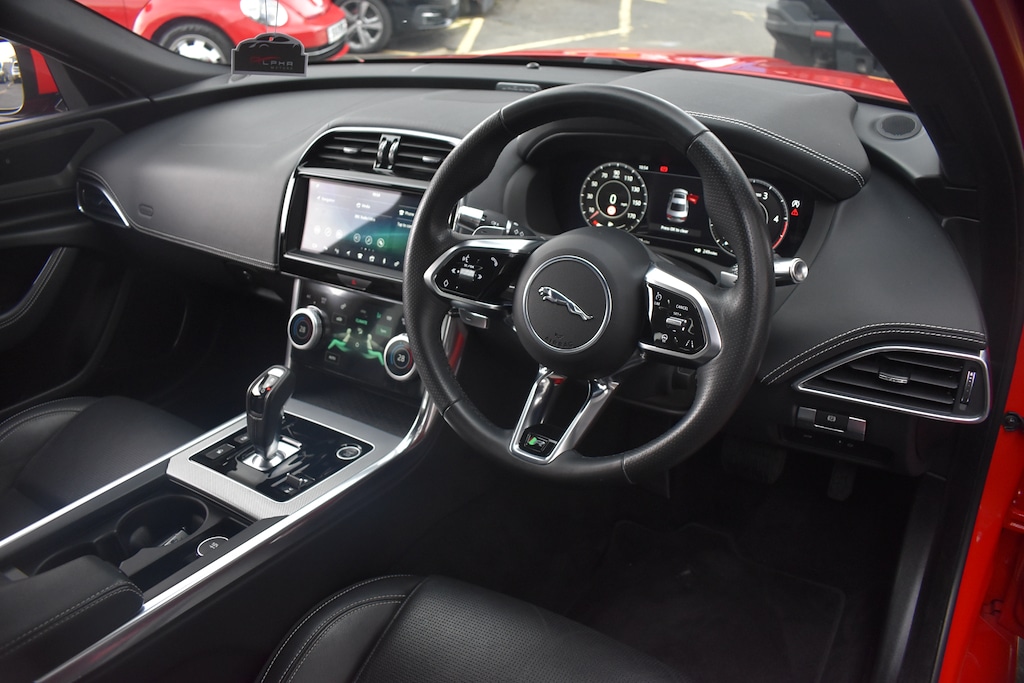 Used Jaguar XE 2020 for sale - 76140469: Photo 9