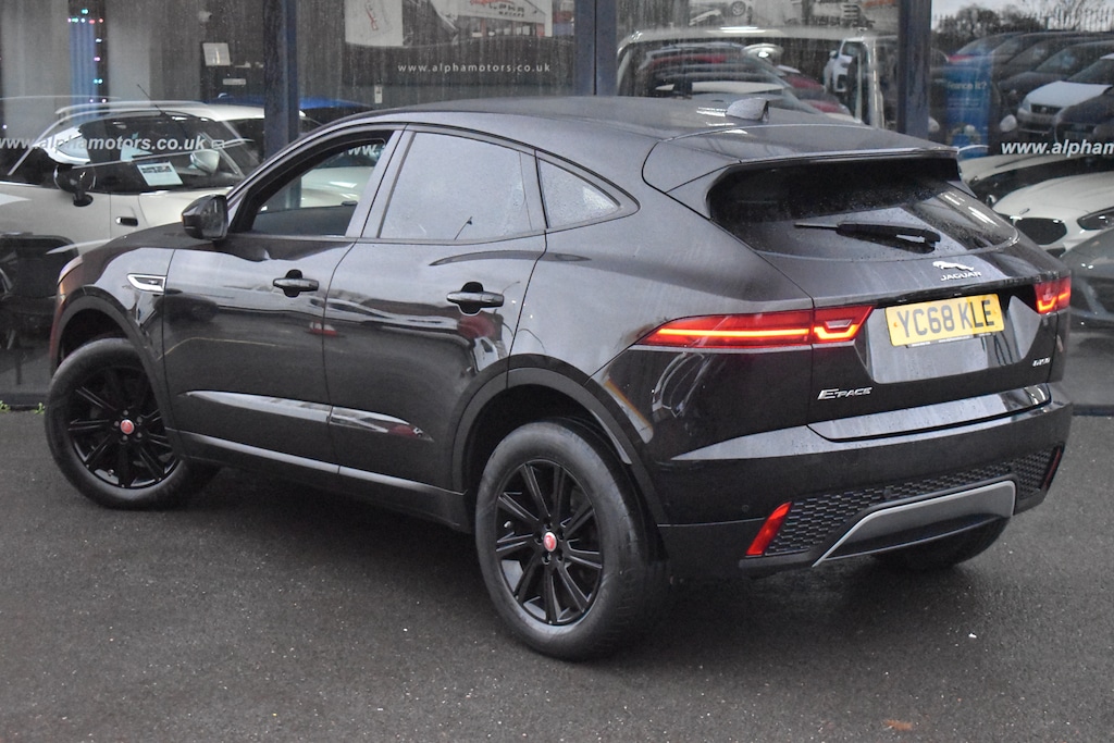 Used Jaguar E-Pace 2018 for sale - 76894977: Photo 2