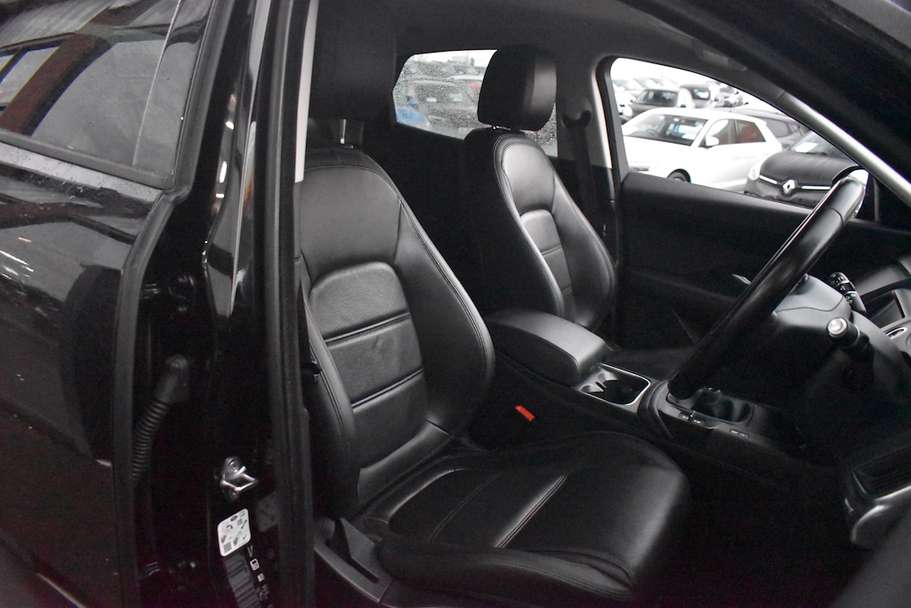 Used Jaguar E-Pace 2018 for sale - 76894977: Photo 9