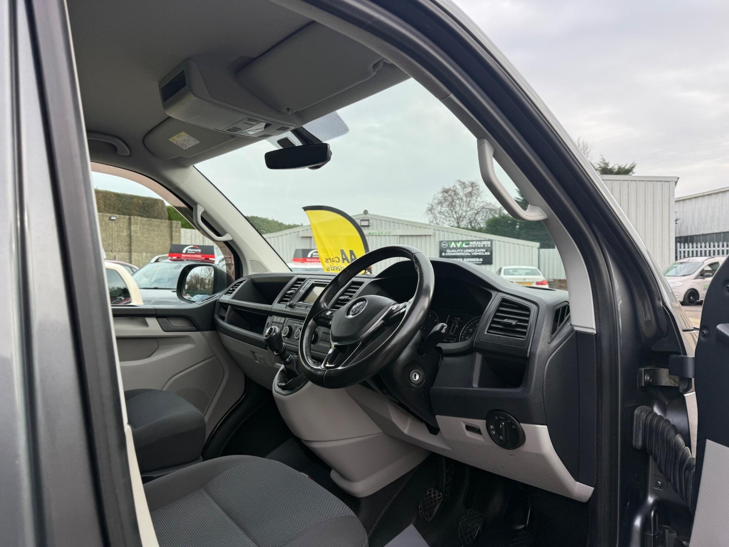 Used Volkswagen Transporter for sale - 77166571: Photo 46