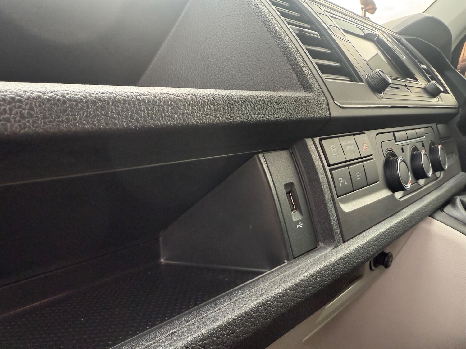 Used Volkswagen Transporter for sale - 77166571: Photo 49