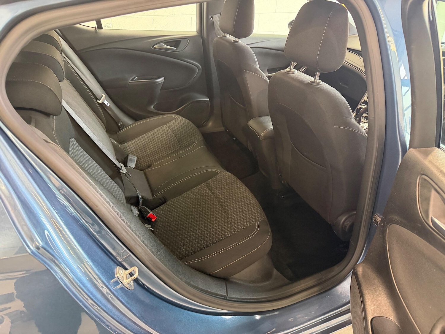 Used Vauxhall Astra 2017 for sale - 76898442: Photo 13