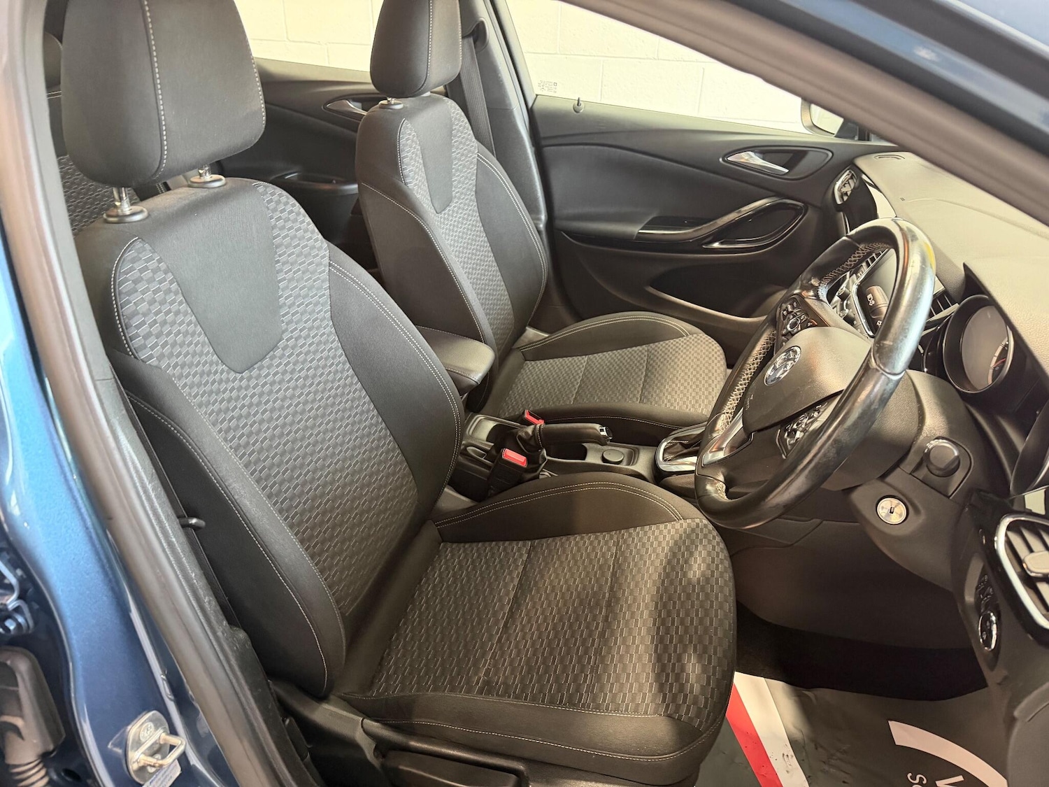 Used Vauxhall Astra 2017 for sale - 76898442: Photo 9