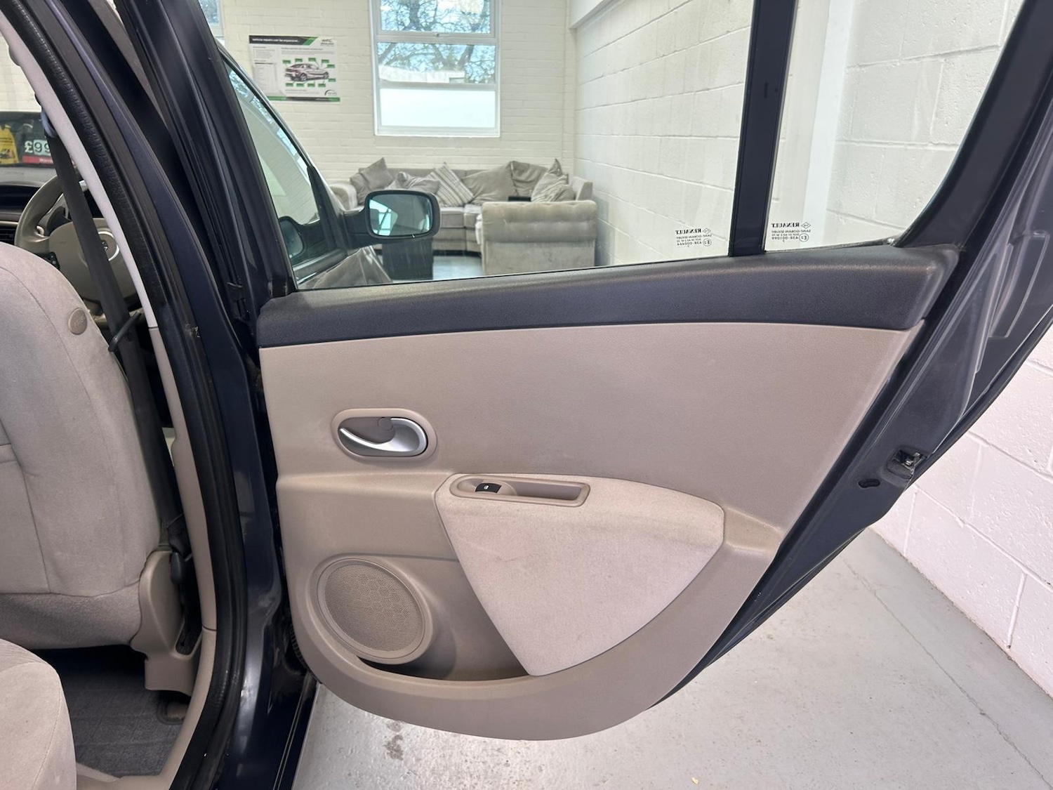 Used Renault Clio 2007 for sale - 76584952: Photo 21