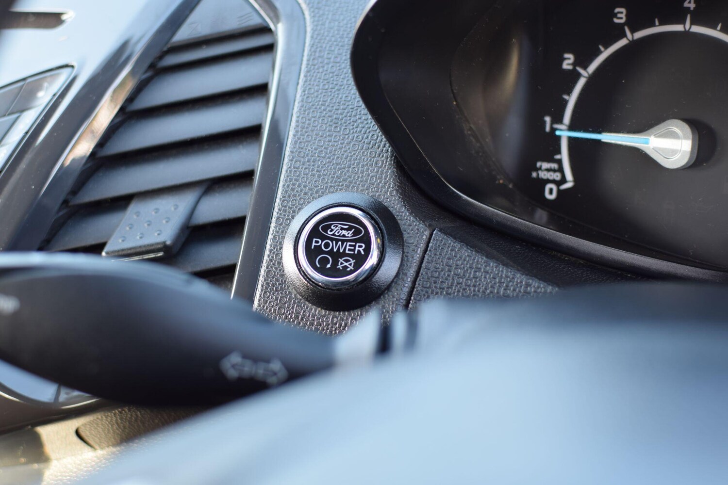 Used Ford Ecosport 2015 for sale - 77709987: Photo 28