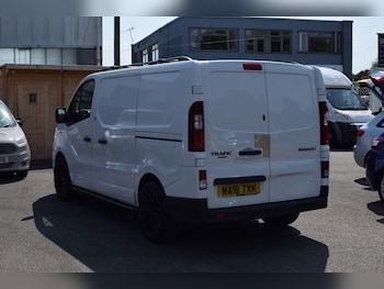 Used Renault Trafic 2018 for sale - 79508599: Photo