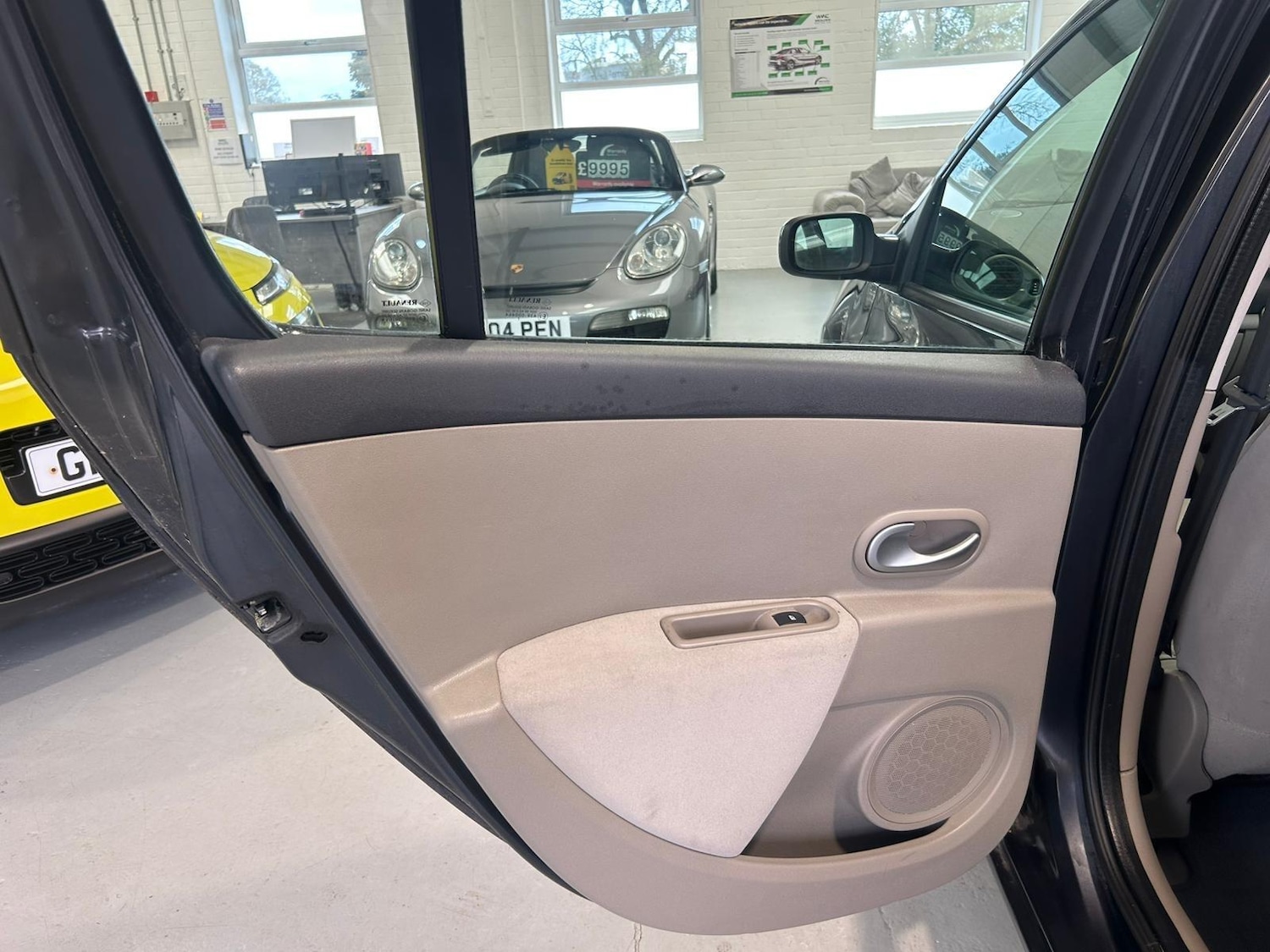 Used Renault Clio 2007 for sale - 76995177: Photo 23