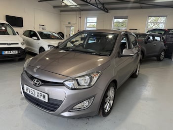 Used Hyundai i20 2013 for sale - 76159226: Photo