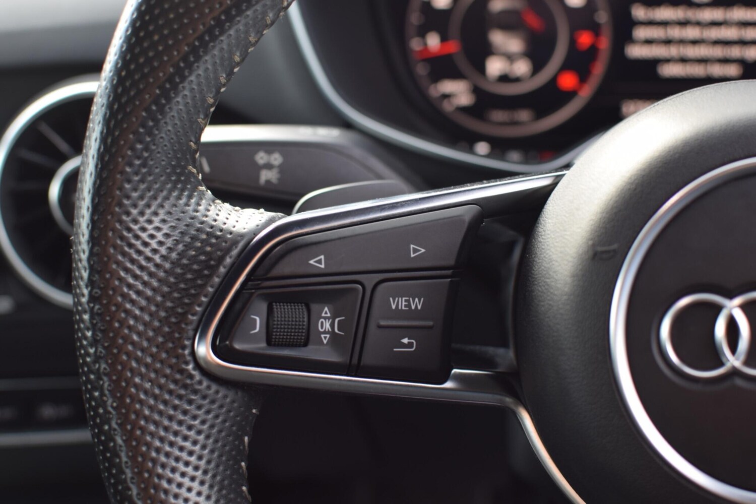 Used Audi TT 2015 for sale - 77174745: Photo 30