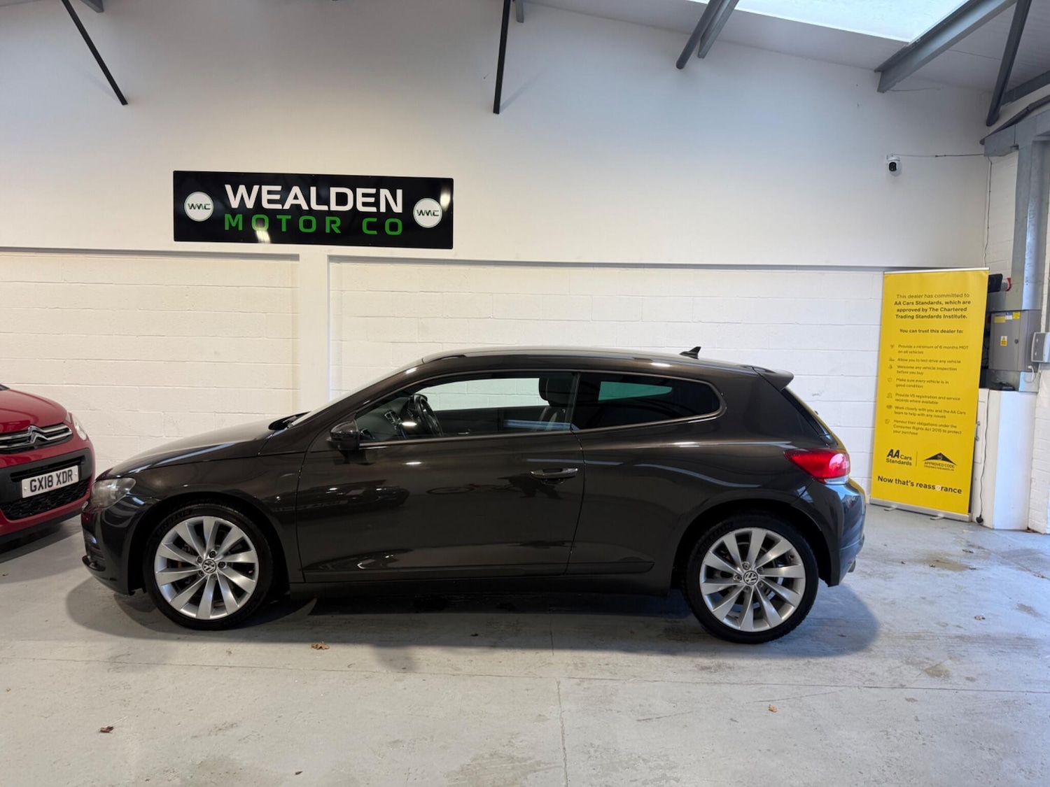 Used Volkswagen Scirocco for sale - 77016988: Photo 5