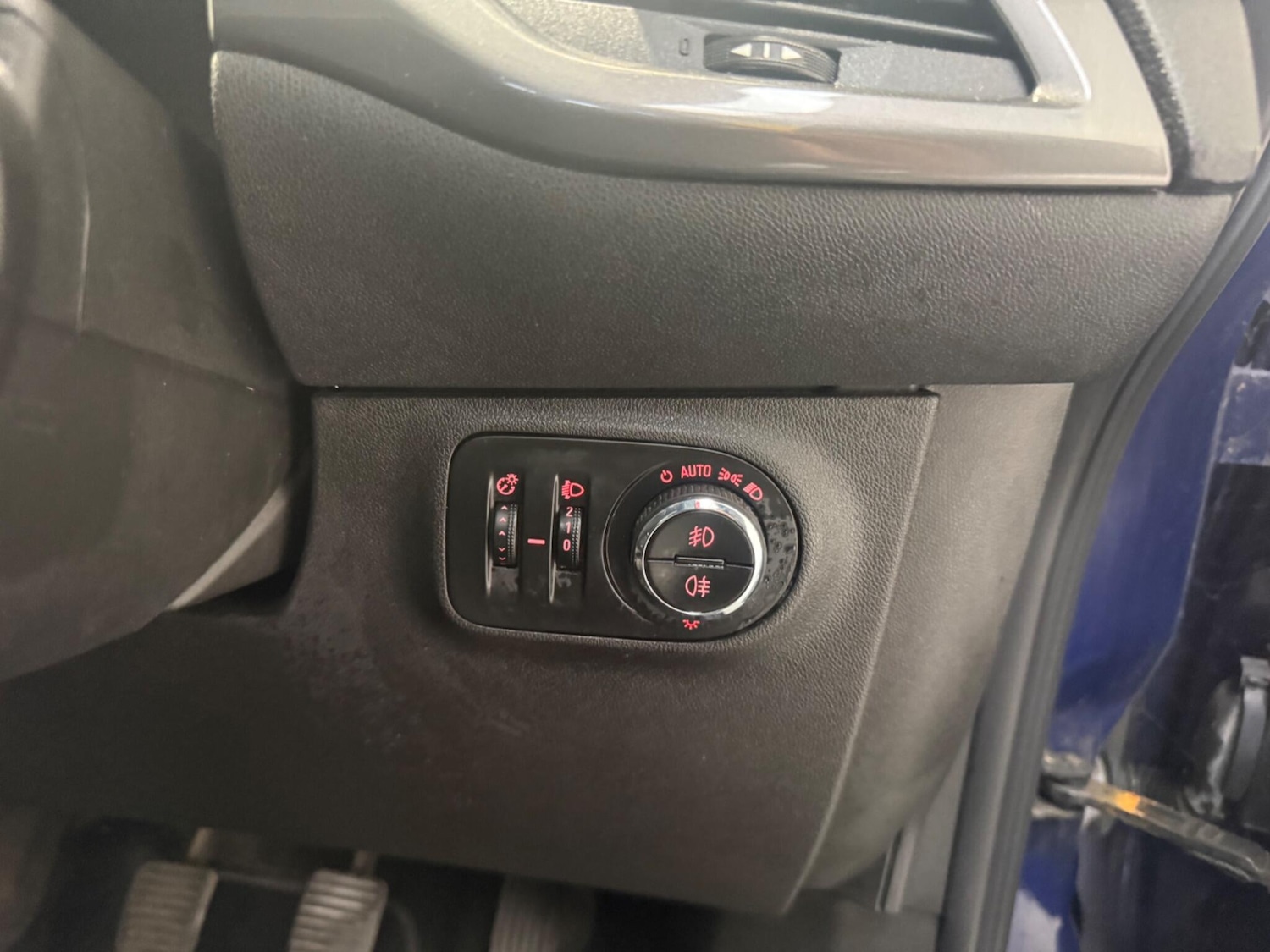 Used Vauxhall Corsa 2016 for sale - 76440872: Photo 12