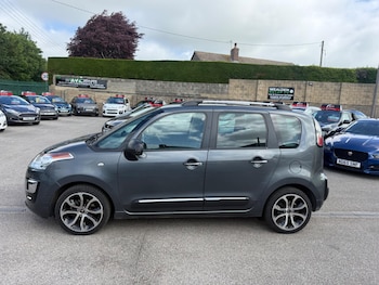 Used Citroen C3 Picasso 2017 for sale - 78784049: Photo