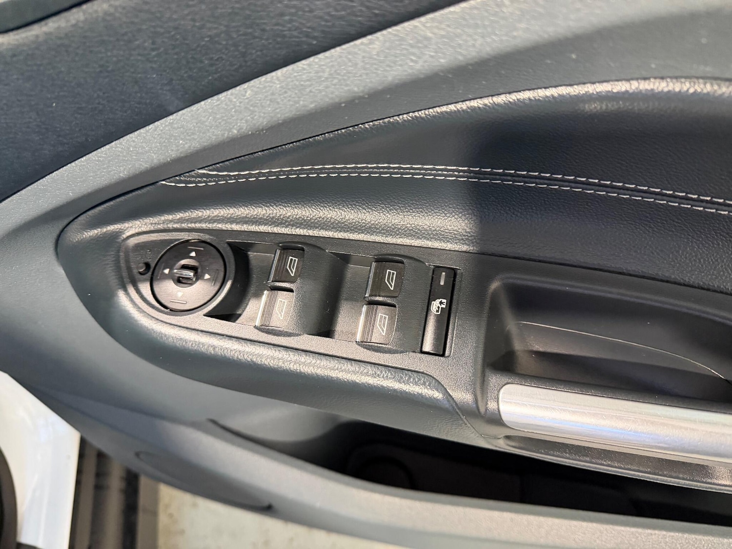 Used Ford C-Max 2012 for sale - 76801772: Photo 27