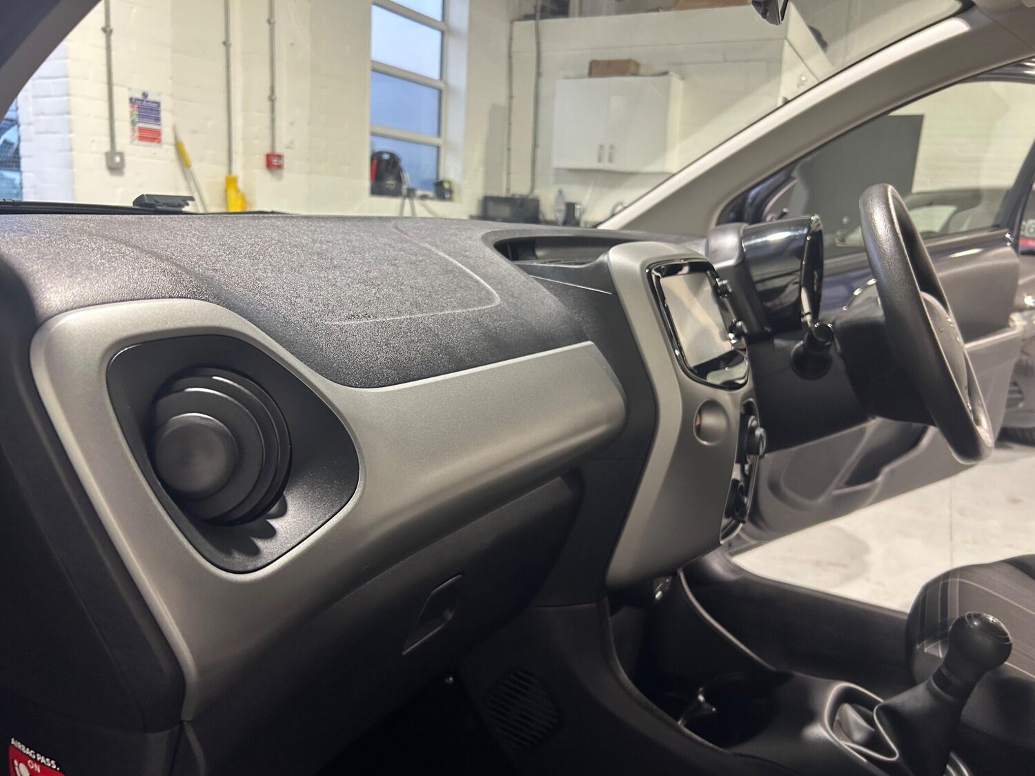 Used Peugeot 108 2017 for sale - 76849866: Photo 15