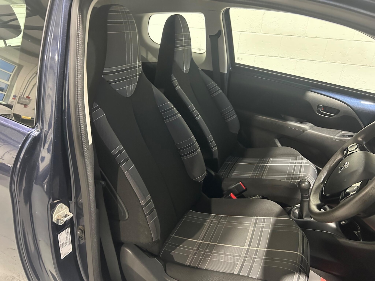 Used Peugeot 108 2017 for sale - 76849866: Photo 16