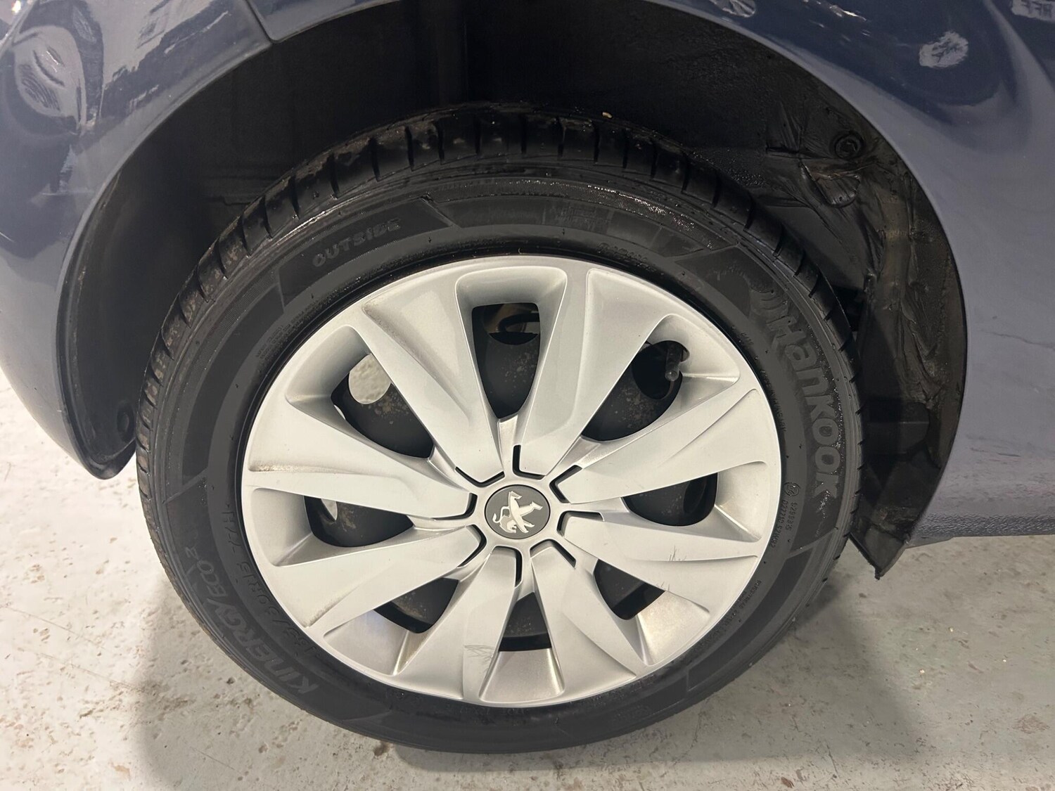 Used Peugeot 108 2017 for sale - 76849866: Photo 24