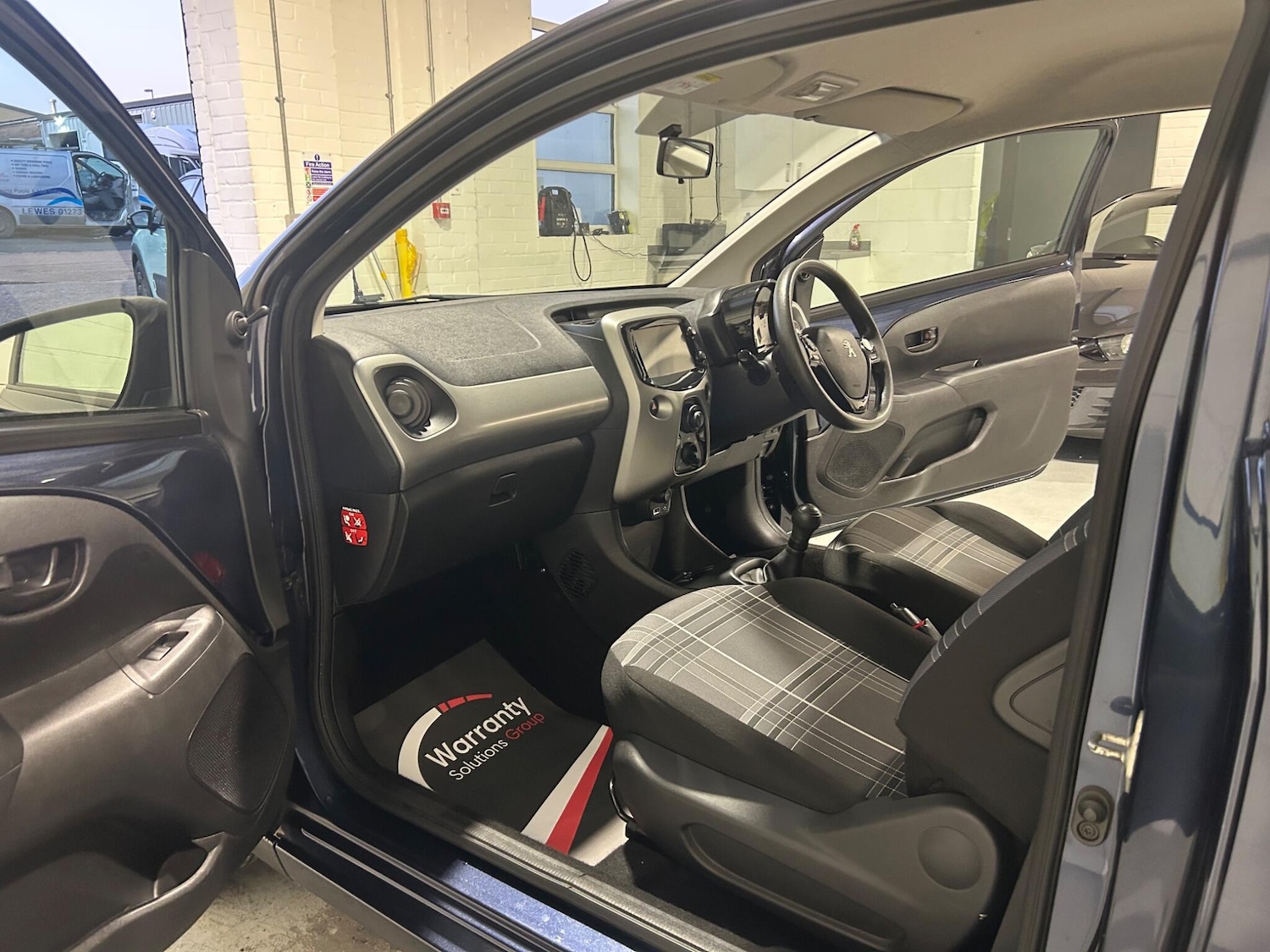 Used Peugeot 108 2017 for sale - 76849866: Photo 34