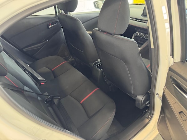 Used Mazda Mazda2 2015 for sale - 76167342: Photo 17