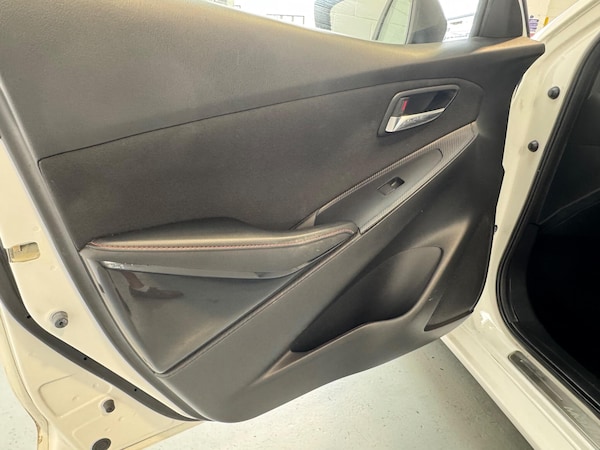Used Mazda Mazda2 2015 for sale - 76167342: Photo 25