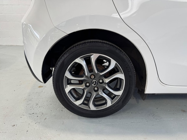 Used Mazda Mazda2 2015 for sale - 76167342: Photo 34