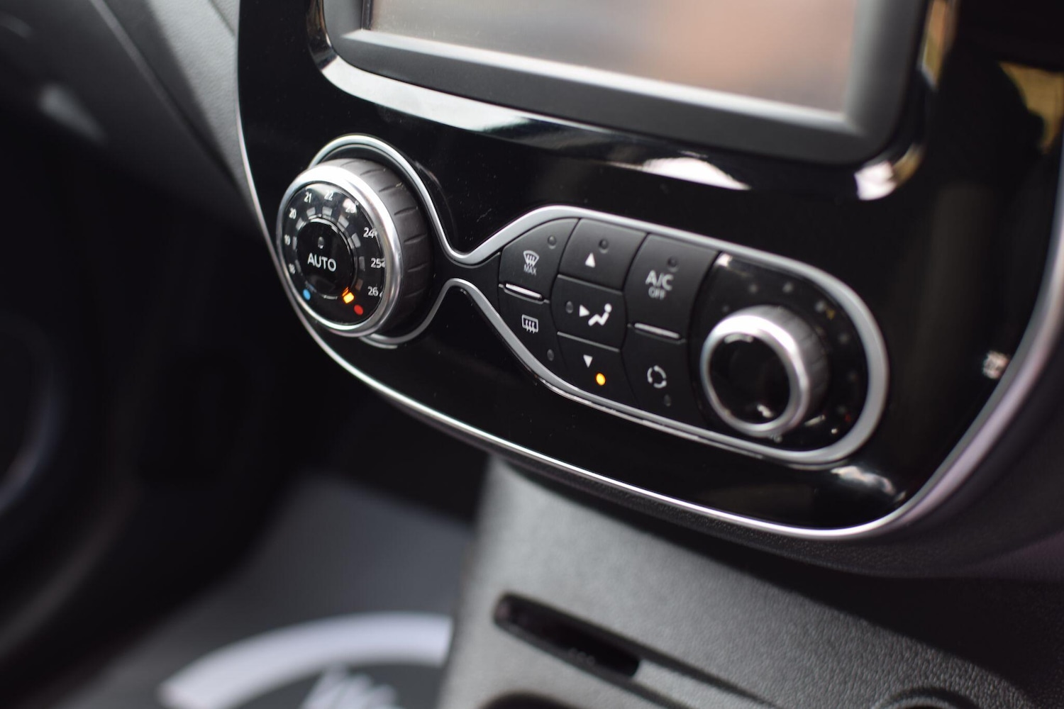 Used Renault Captur 2017 for sale - 77565045: Photo 25