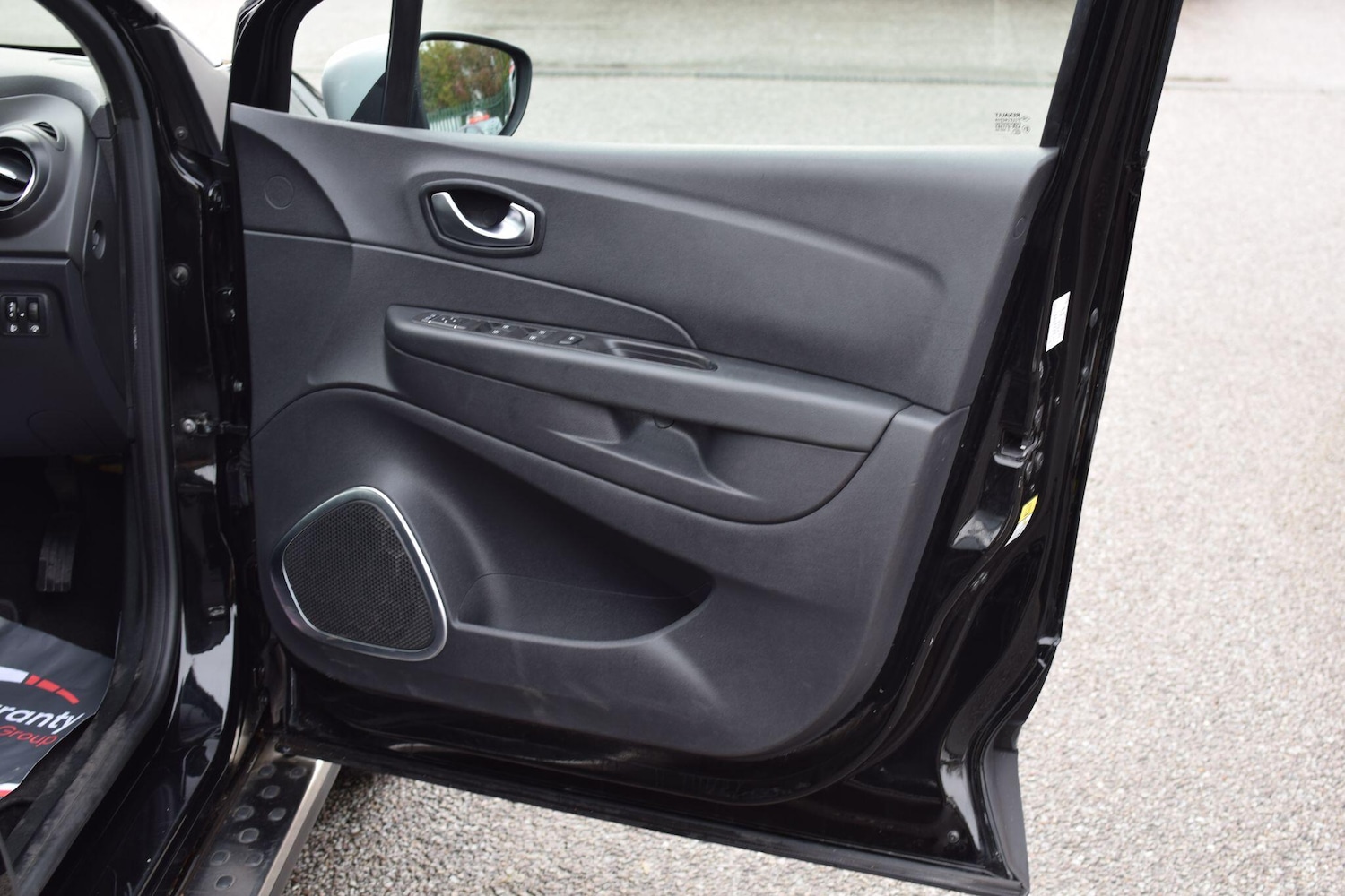 Used Renault Captur 2017 for sale - 77565045: Photo 30