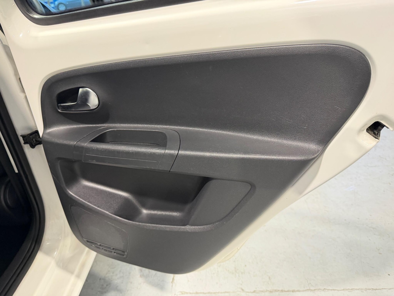 Used Volkswagen up! 2014 for sale - 76759642: Photo 19