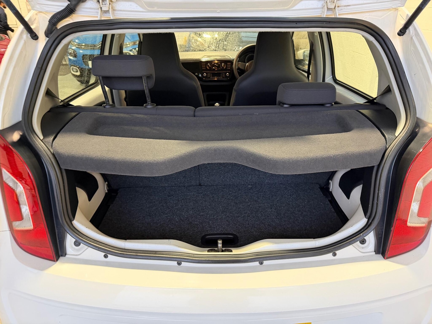 Used Volkswagen up! 2014 for sale - 76759642: Photo 26