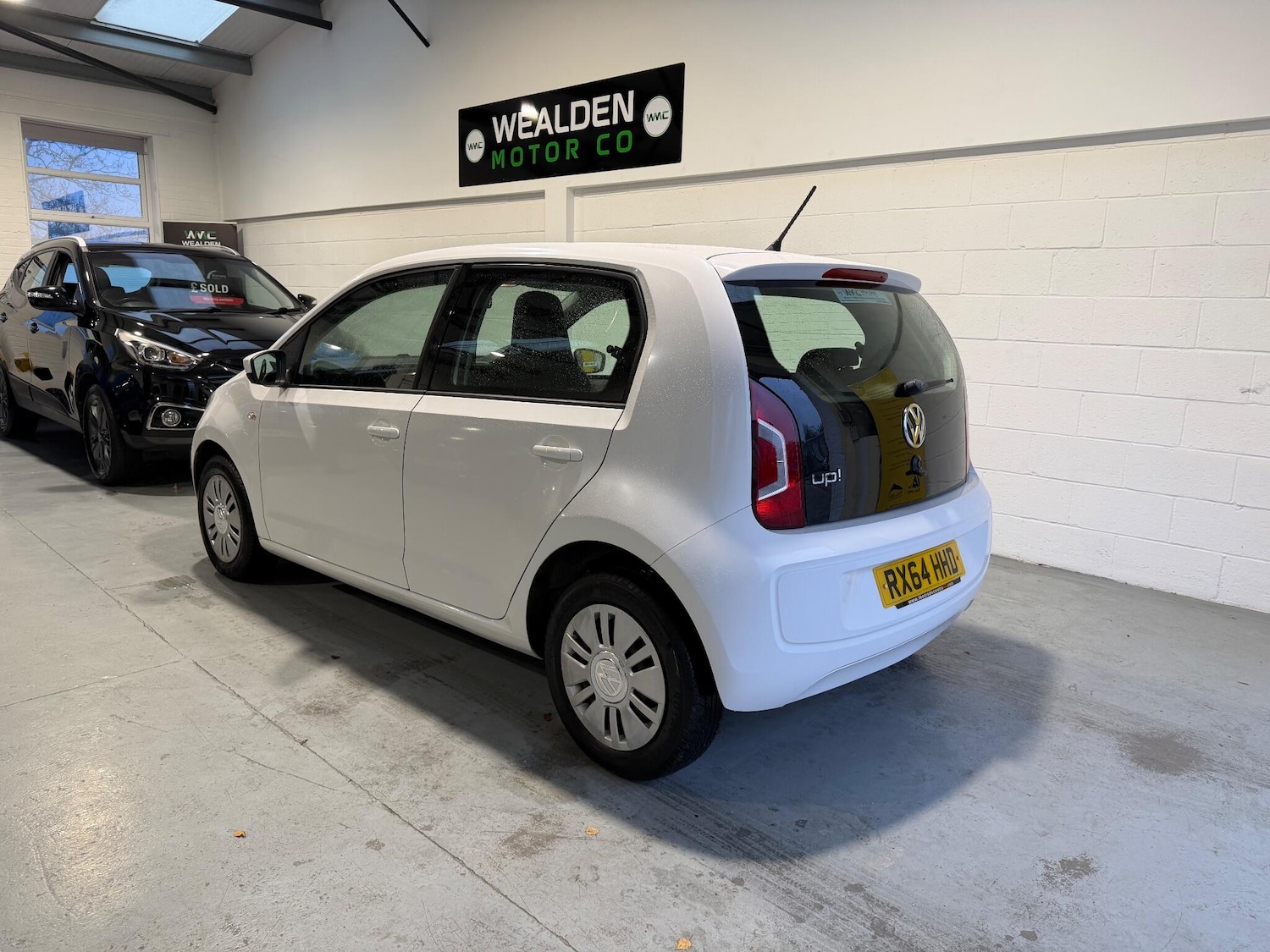 Used Volkswagen up! 2014 for sale - 76759642: Photo 3