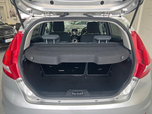 Used Ford Fiesta 2011 for sale - 76318209: Photo 25