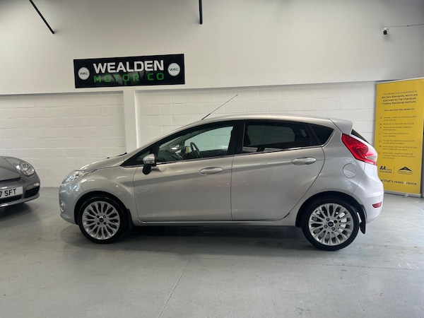 Used Ford Fiesta 2011 for sale - 76318209: Photo 5
